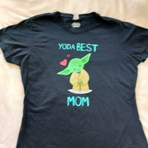 Star Wars Yoda Best Mom Black T-Shirt
